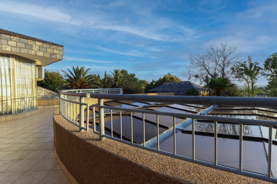 4 Bedroom Property for Sale in Heuwelsig Free State